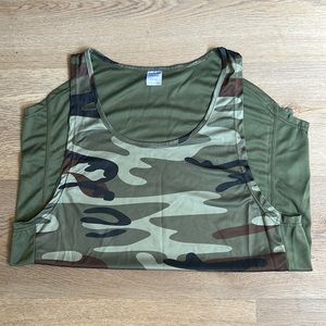 Men’s dry fit camo tank top. XL